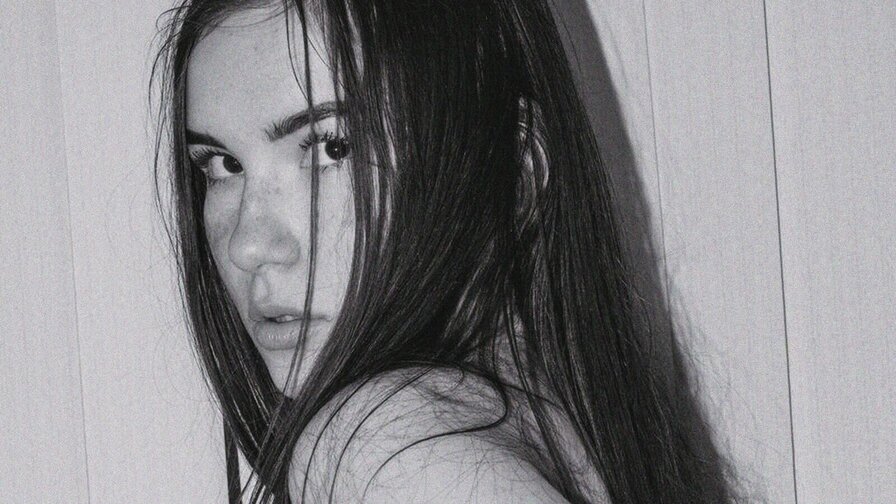 LilyMartinnes