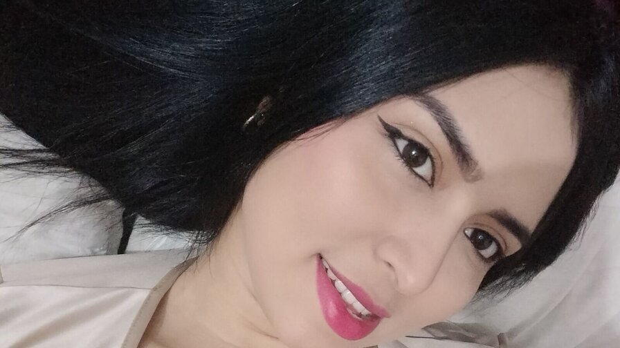 SamanthaMartine